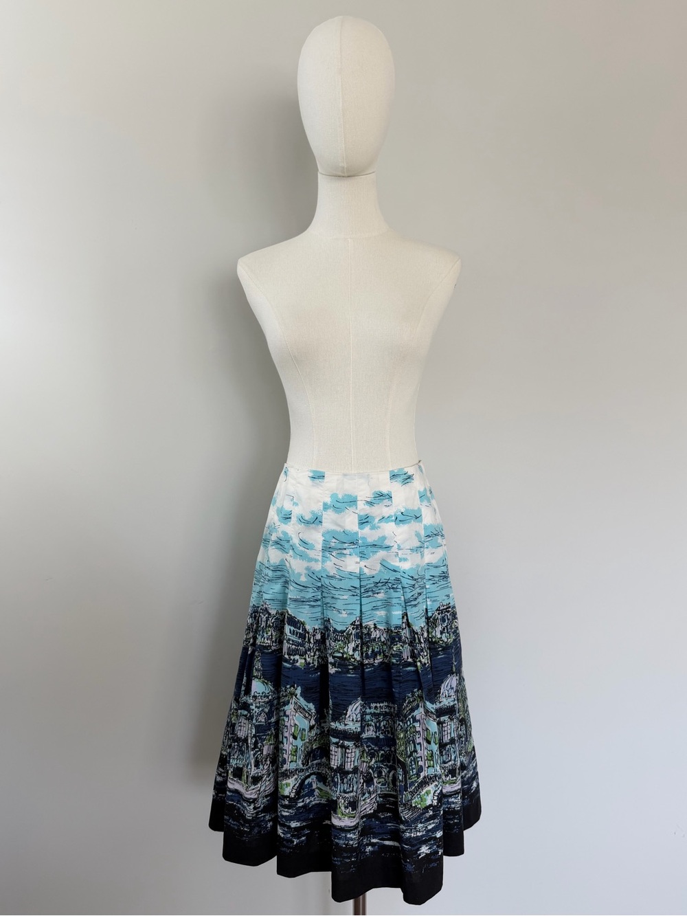 Talbots Venice Print Pleated A-Line Skirt Blue White Travel 4P - Picture 4 of 16